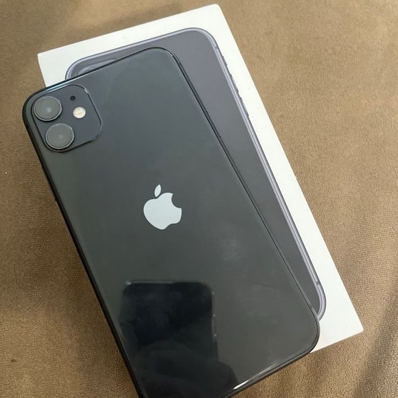 Unlocked Apple iPhone 11 Black